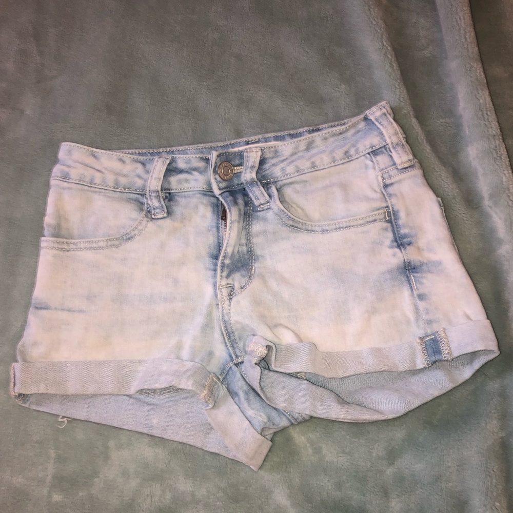 light wash jean shorts